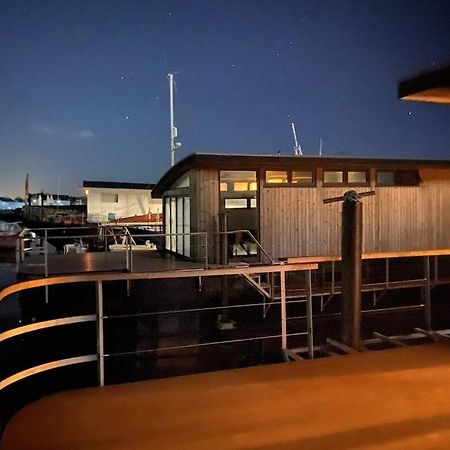 Houseboat Eleuthera Бембридж Екстериор снимка