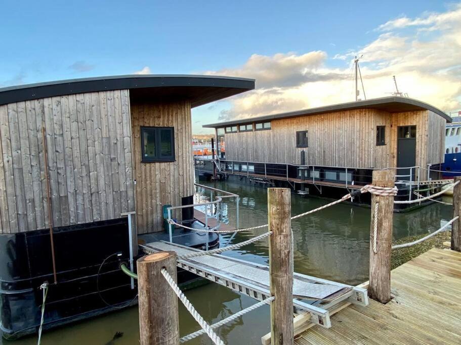 Houseboat Eleuthera Бембридж Екстериор снимка
