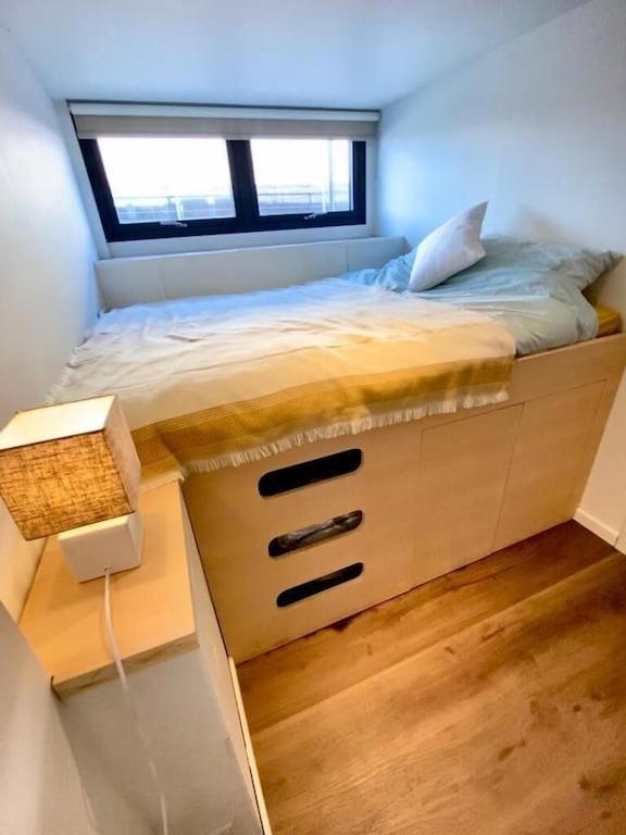 Houseboat Eleuthera Бембридж Екстериор снимка
